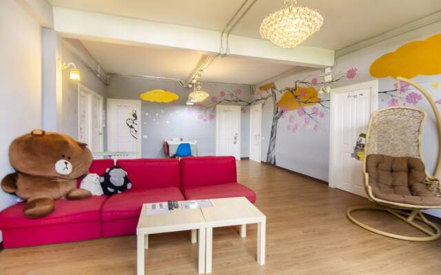 OYO 705 Hostel@seatzstation