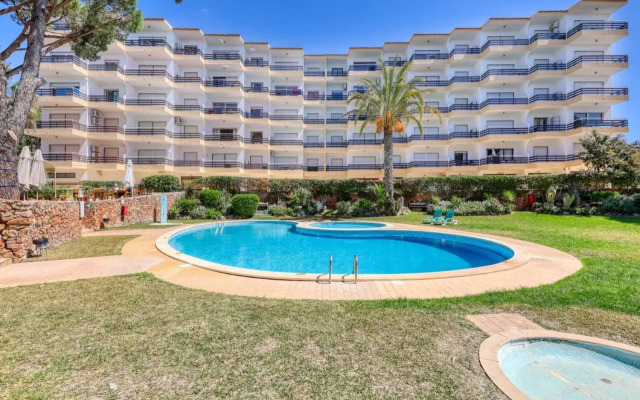 T2 renovated with ocean view Vilamoura
