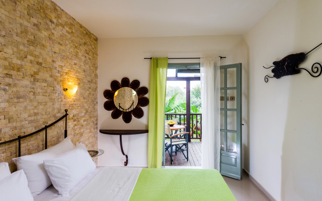 Angela Studios & Apartments