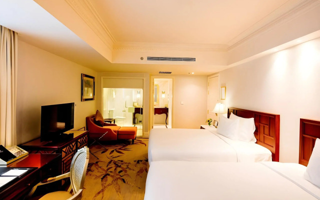 Apricot Hotel