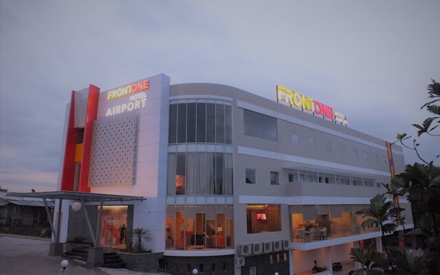 Front One Hotel Airport Solo