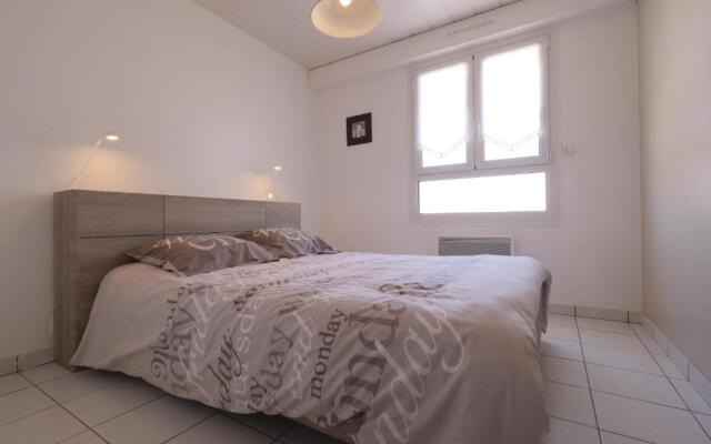 Un appartement sur la marina de St-Gilles