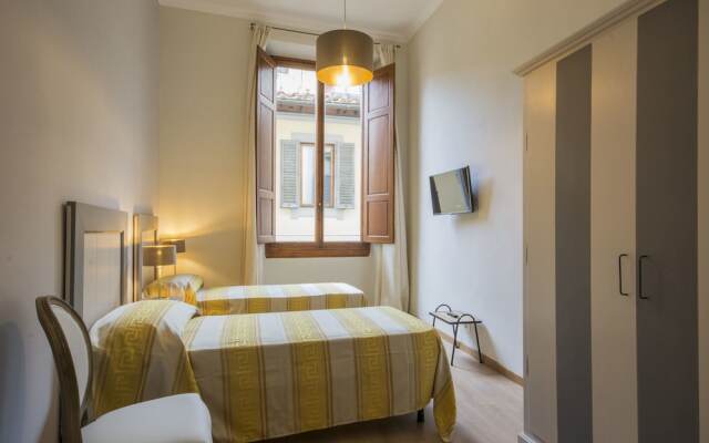 Iris Apartments by Mmega