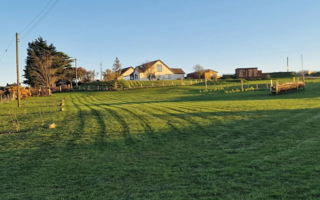 Seaside Bliss Retreat - 5 Bedroom House