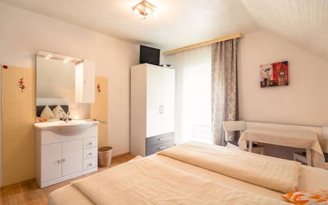 Spacious Holiday Home in Tröpolach near Ski Area