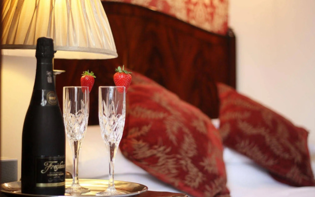 The Marstan Hotel