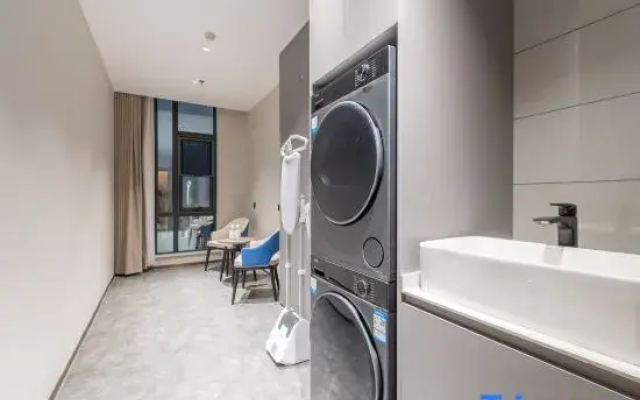 Wanxi Hotel (Dengzhou Huazhou Bus Station Branch)