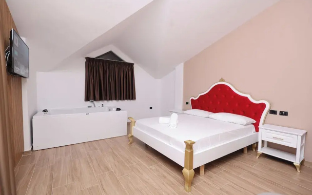 Emar Hotel