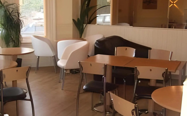 The Bawn Lodge Hotel