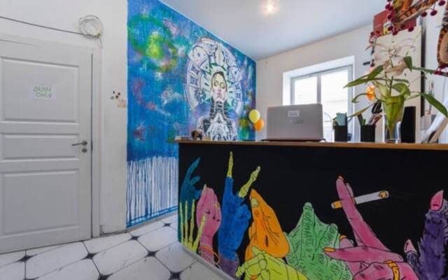 Contact Hostel Nevsky