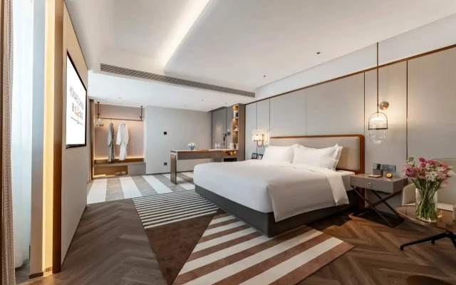 Howard Johnson By Wyndham Life Jiefangbei Chongqing