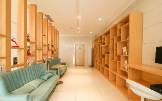 GreenTree Inn (Ningbo Beilun Chunxiao Wanren Beach)