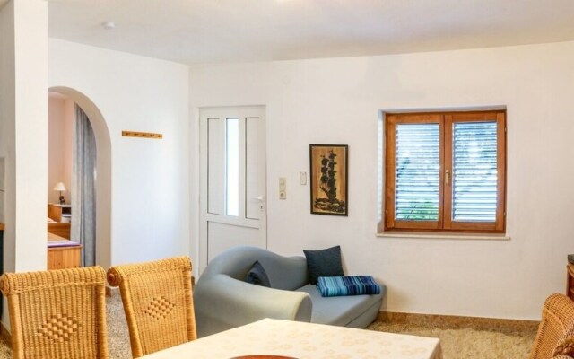 Modri Dragulj - With Pool - A1