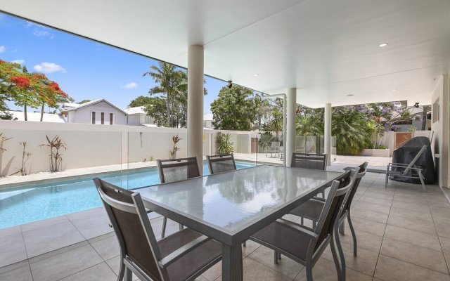 Perfect Family Holiday Home on Noosa Sound - 3 Key Court