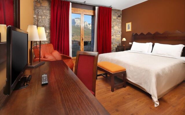 Hotel Restaurante Revestido