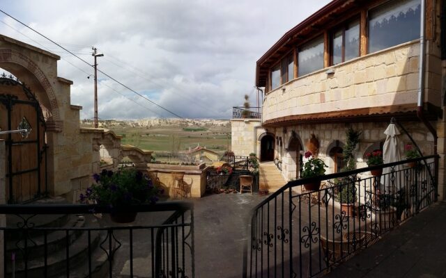 Dora Cave Hotel