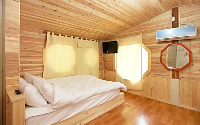 Yeongwol Muksan Guan Pension