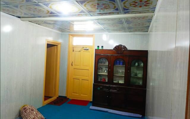 Tourist Home Khaplu