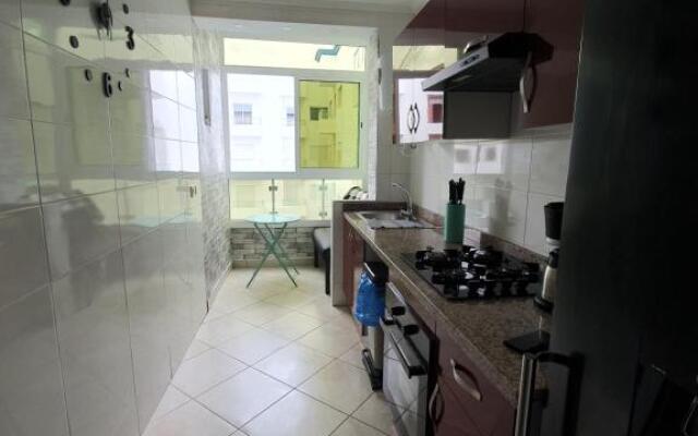 Appartement Avec Piscine, 1min de la Plage