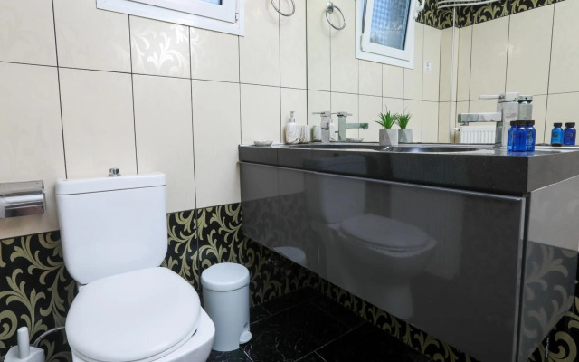 Luxury Apartments Christos