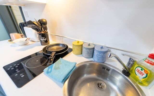 Homely Studio Next to City Centre