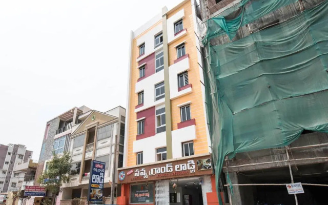 Navya Grand Lodge by OYO Rooms