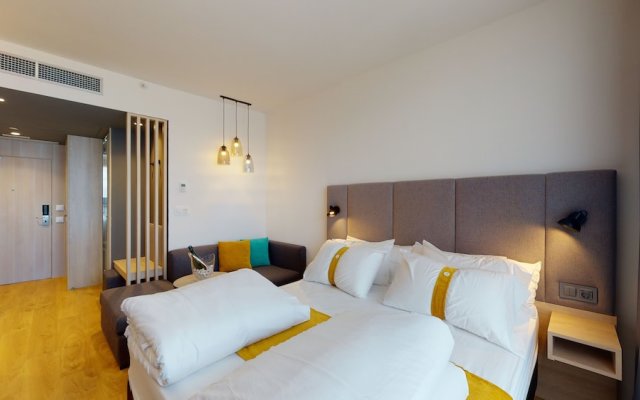 Holiday Inn Barcelona-Sant Cugat, an IHG Hotel