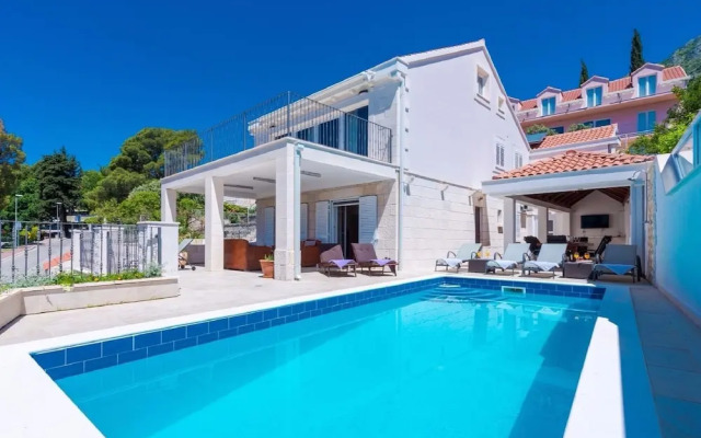 Villa Mlini