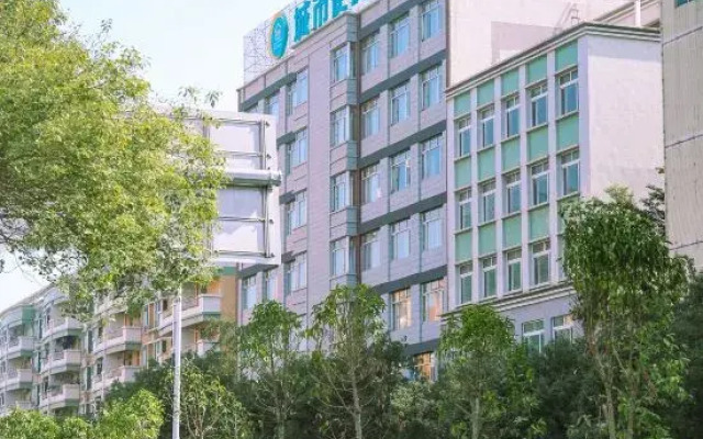 City Comfort Inn