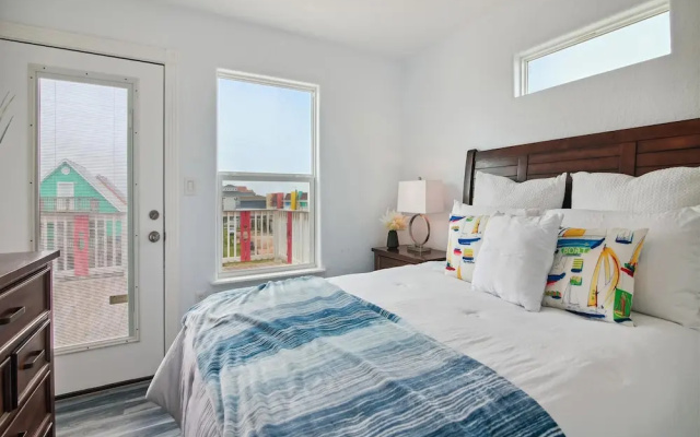 Birds of Paradise by Ryson Vacation Rentals