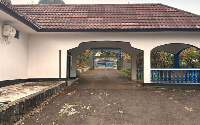 Capital O 93273 Rani Villa