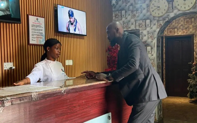 Ice Suites And Apartment