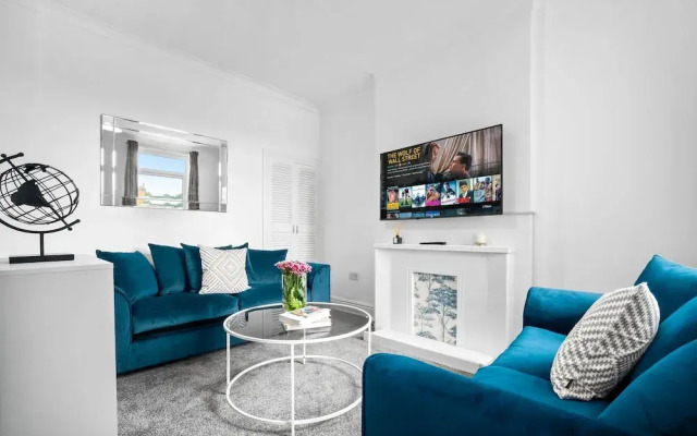 Cosy Three Bedroom Family Home With Garden