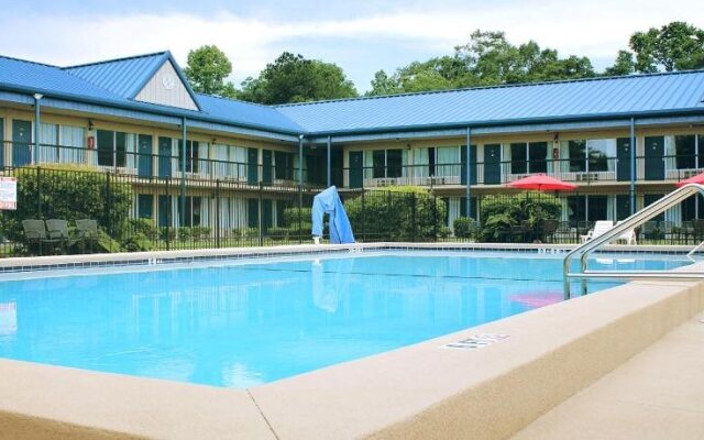 Residence Hub Inn & Suites