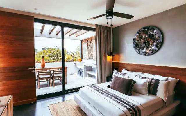 Exclusive Penthouse l Private roof top with pool