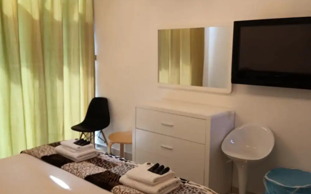 Remarkable 2-bed Apartment in Dubai