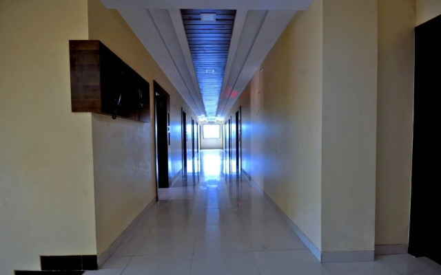 Hotel White House