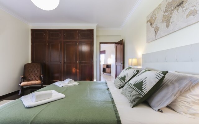 Sintra Classic Villa by Homing