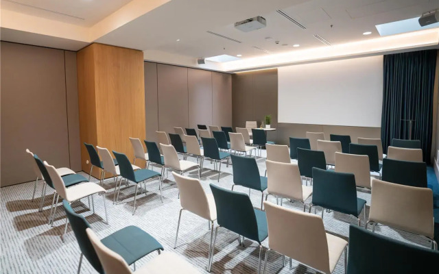 Отель The Julius Prague