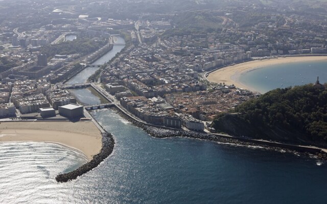 Adur Ona Apartment by FeelFree Rentals