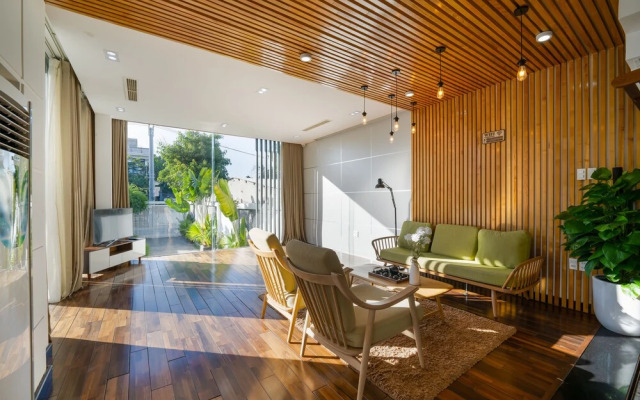 T P Pool Villa