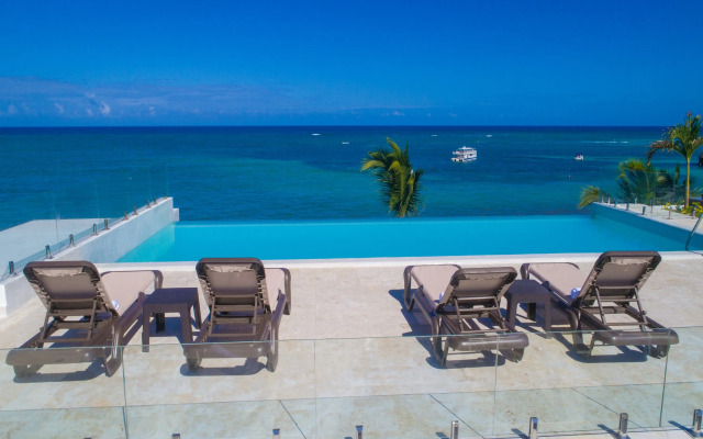 whala!bavaro