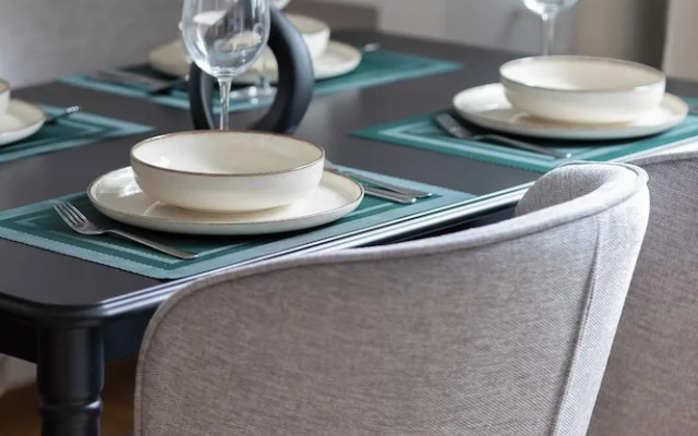 Apartment Filtry With Parking by Renters