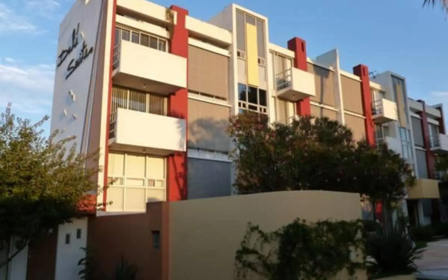 Dali Suites - Adults Only