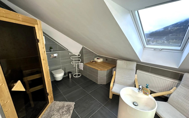 GRAND HARRACHOV PENSION v centru