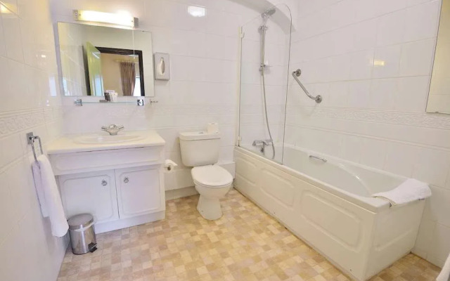 Best Western Roundabout Hotel