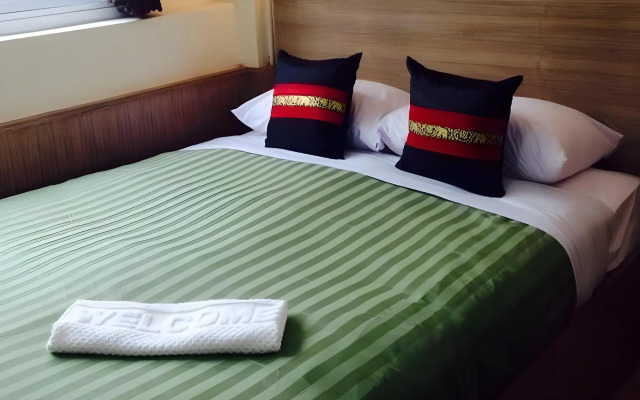 Sukhumvit 20 Guest House