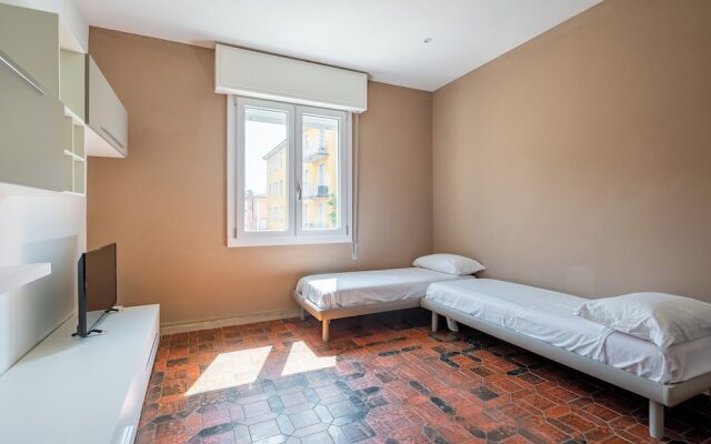 Giorgi Homes - Family Apartment
