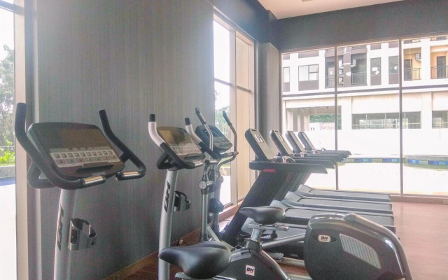 Fancy And Nice Studio Apartment At Transpark Cibubur