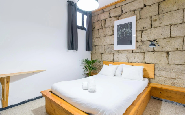Cathedral Apartment